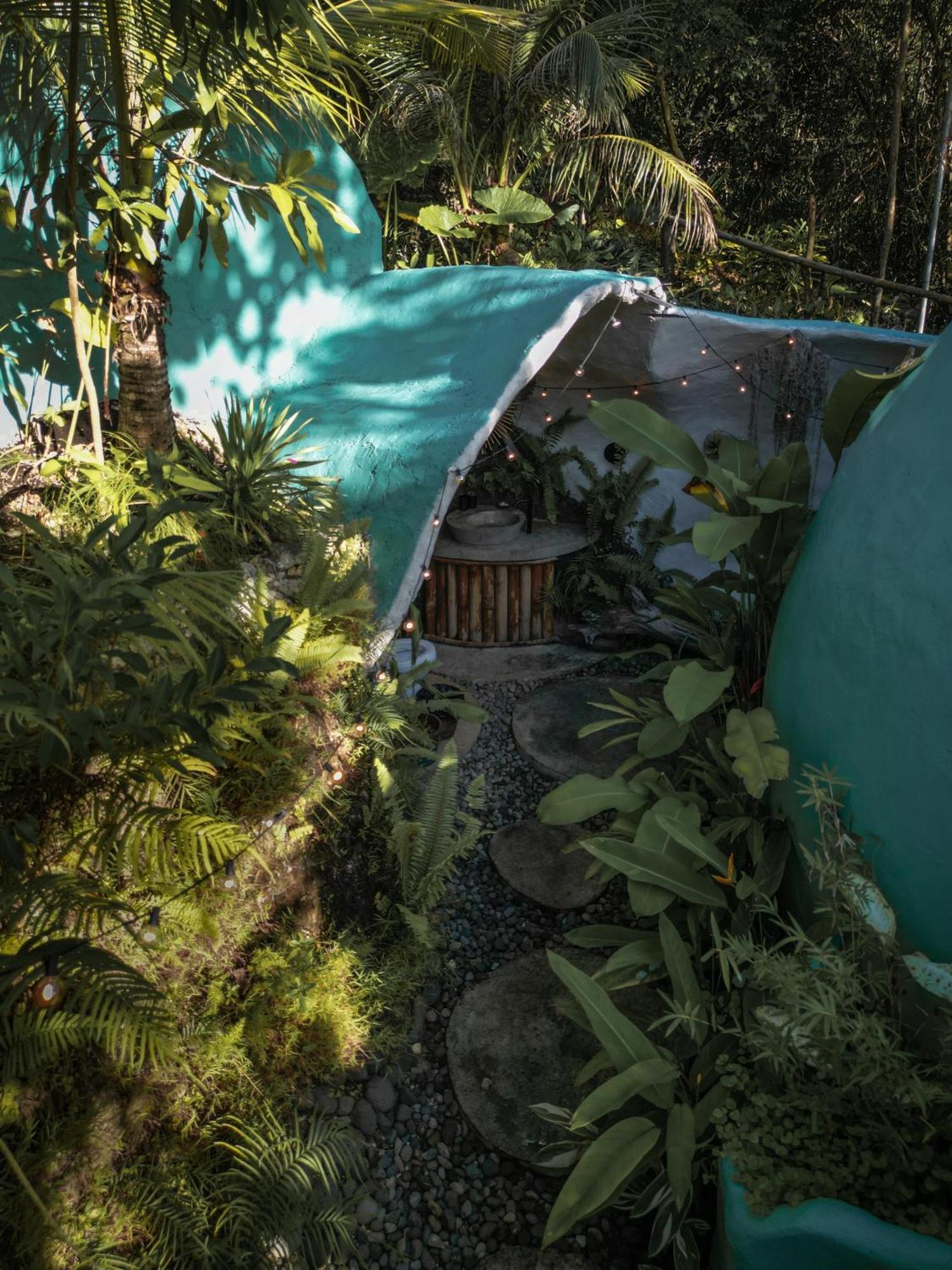 Jungle Kingdomes Guest House Siquijor Exterior photo