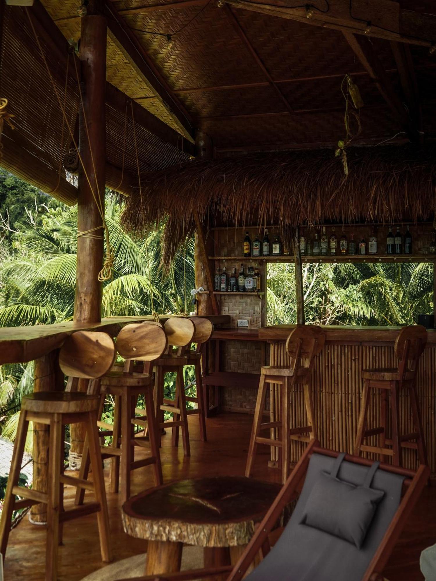 Jungle Kingdomes Guest House Siquijor Exterior photo
